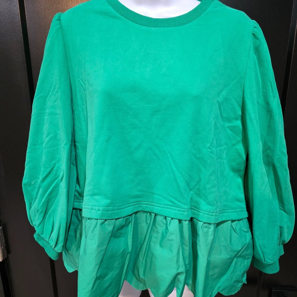 Betsey's Boutique Scalloped Green Peplum Top Size M & L NWT